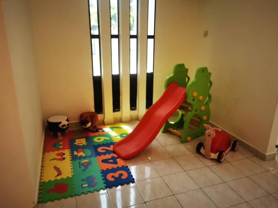 Prairie Villa Homestay Lumut Buitenkant foto